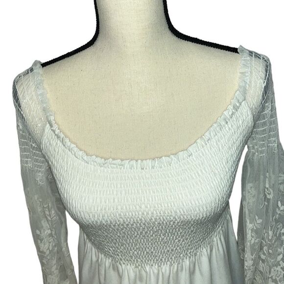 Xhilaration Pull-Over Shirred Blouse with Lace Bell Sleeves Size Medium - Picture 5 of 9